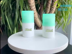 gulungan plastik pada botol