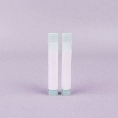Ukuran saku Clear Deodorant Container 2,6g Deodorant Stick Kosong Untuk Lip Nail